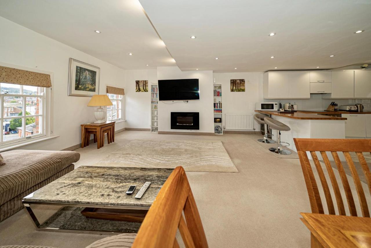 Serviced Apartments Macclesfield Buitenkant foto